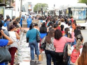 dscn1005_08-11-2016_asasul_w3_patio_ponto-onibus_edit