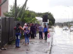 dsc00792_24-01-2017_epig_ponto-onibus_sem-abrigo_edit