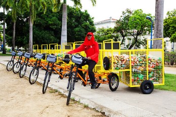foto_bicicleta_catador_relix_divulgacao_folha_uol