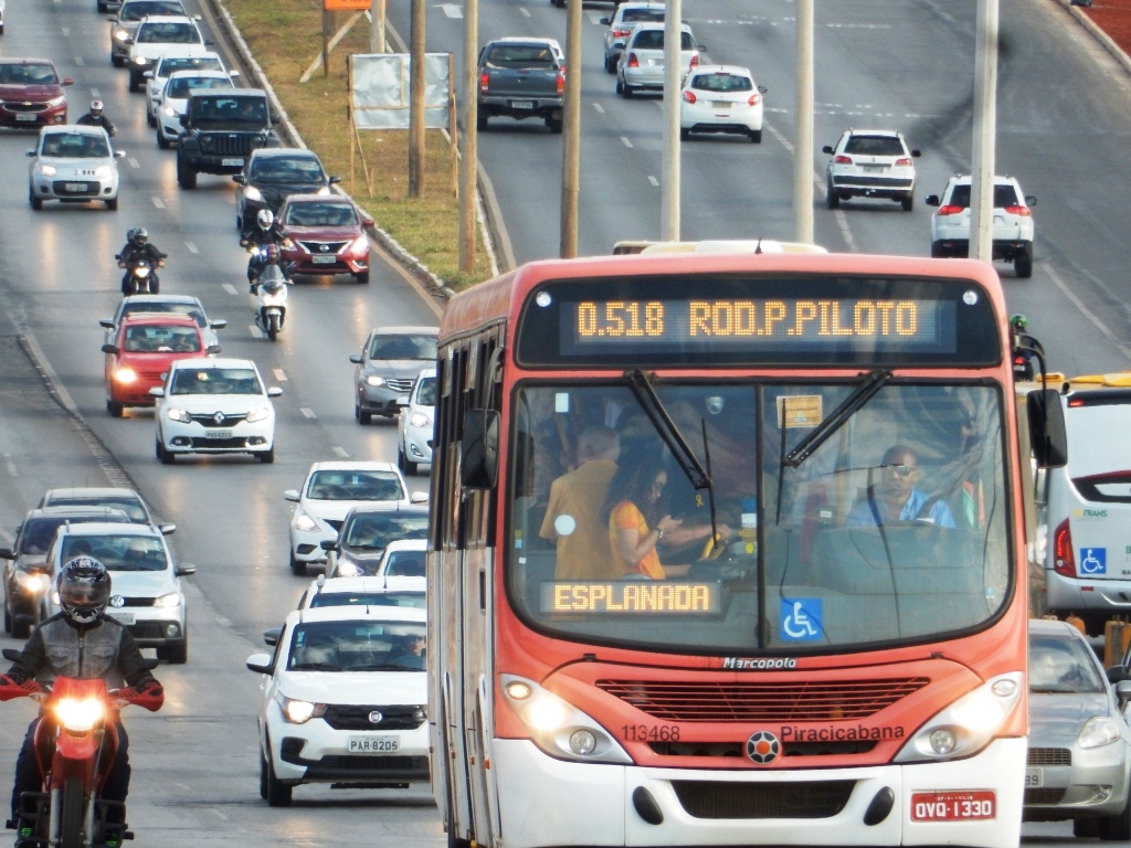 DSCN2867_04-10-2019_Eixao_TTN_Carros_Onibus_lotado_edit