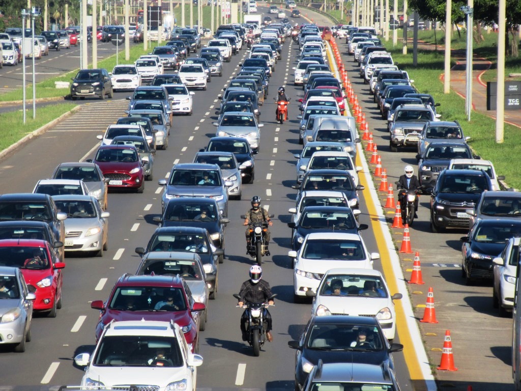 IMG_4300_18-03-2019_EPTG_Carros_caos_Corredor Onibus_edit